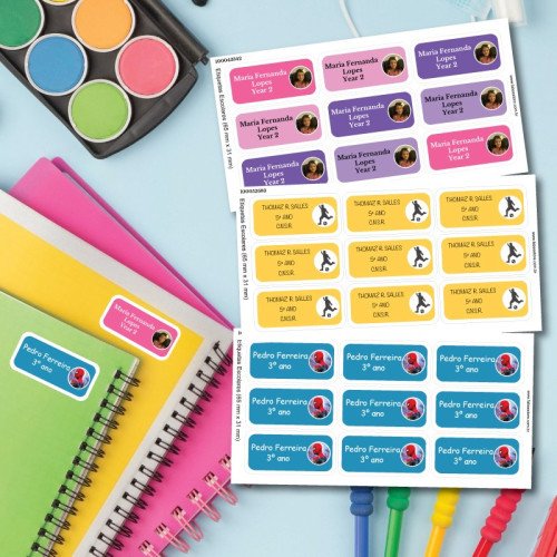 Etiquetas escolares com turma